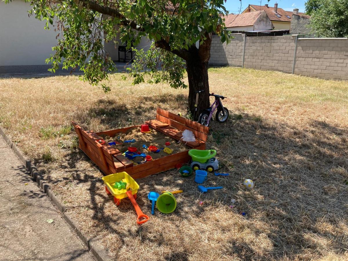 Apartman Maay Глоговец Екстер'єр фото